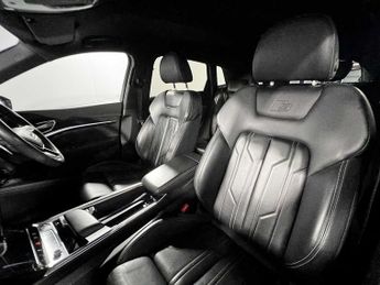 Audi e-tron S line 50 quattro 230,00 kW