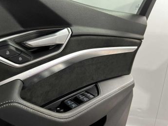 Audi e-tron S line 50 quattro 230,00 kW
