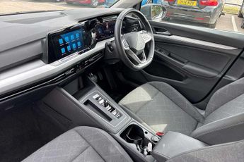 Volkswagen Golf 1.5 eTSI 150 Life 5dr DSG