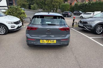 Volkswagen Golf 1.5 eTSI 150 Life 5dr DSG