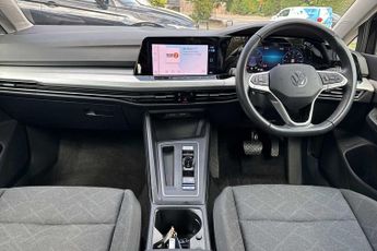 Volkswagen Golf 1.5 eTSI 150 Life 5dr DSG
