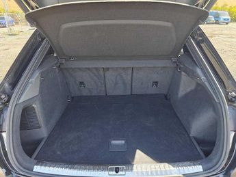Audi Q3 S line 45 TFSI e  245 PS S tronic