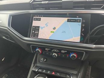 Audi Q3 S line 35 TFSI  150 PS S tronic