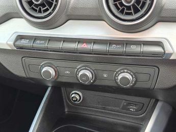 Audi Q2 S line 1.4 TFSI cylinder on demand  150 PS S tronic