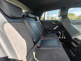 Audi Q2 S line 1.4 TFSI cylinder on demand  150 PS S tronic