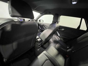 Audi Q2 S line 35 TFSI  150 PS S tronic
