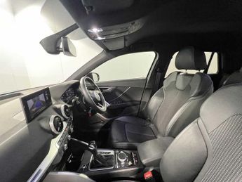 Audi Q2 S line 35 TFSI  150 PS S tronic