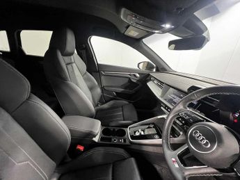 Audi A3 Sportback S line 40 TFSI e  204 PS S tronic