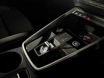 Audi A3 Sportback S line 40 TFSI e  204 PS S tronic