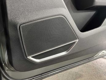 Audi Q3 S line 35 TFSI  150 PS S tronic