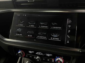 Audi Q3 S line 35 TFSI  150 PS S tronic