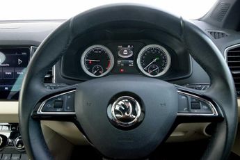 SKODA Karoq Diesel Estate 2.0 TDI Edition 4x4 5dr DSG