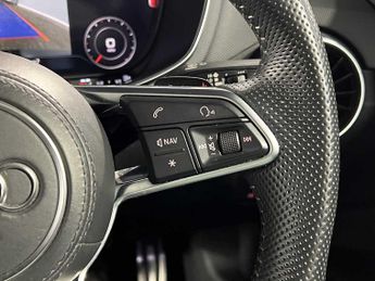 Audi TT S Coup- Black Edition TFSI  306 PS S tronic