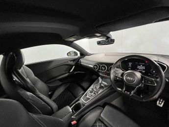 Audi TT S Coup- Black Edition TFSI  306 PS S tronic