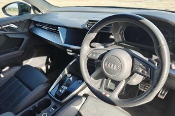 Audi A3 Sportback S line 40 TFSI e  204 PS S tronic