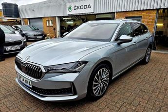 SKODA Superb 1.5 TSI iV Laurin + Klement DSG 5dr