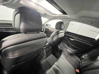 Audi A8 Sport 60 TFSI e quattro 462 PS tiptronic