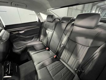 Audi A8 Sport 60 TFSI e quattro 462 PS tiptronic