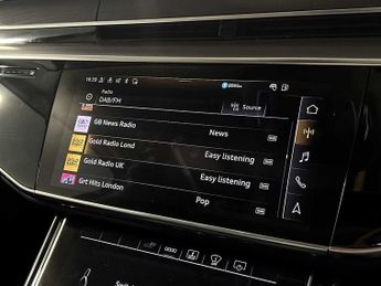 Audi A8 Sport 60 TFSI e quattro 462 PS tiptronic