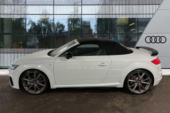 Audi TT Roadster Black Edition 45 TFSI  245 PS S tronic