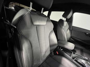 Audi A4 Avant Black Edition 35 TFSI  150 PS S tronic