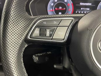 Audi A4 Avant Black Edition 35 TFSI  150 PS S tronic