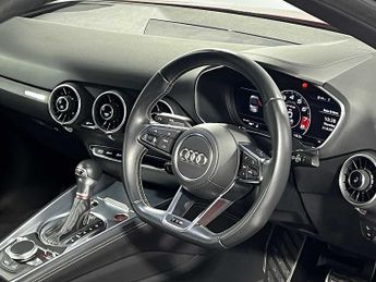 Audi TTS Roadster 2.0 TFSI quattro 310 PS S tronic