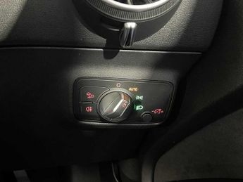 Audi TTS Roadster 2.0 TFSI quattro 310 PS S tronic