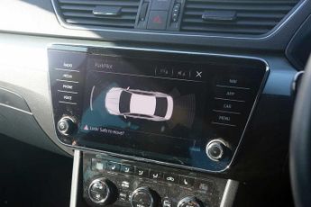 SKODA Superb 1.5 TSI (150ps) SE Technology ACT DSG Hatch