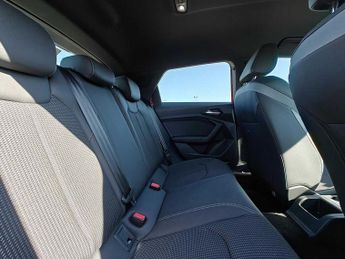 Audi A1 Sportback S line 35 TFSI  150 PS S tronic