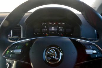SKODA Karoq 1.5 TSI SE L 5dr DSG