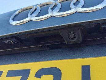 Audi Q3 Black Edition 35 TFSI  150 PS S tronic