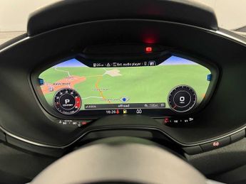 Audi TT Coup- Black Edition 40 TFSI  197 PS S tronic