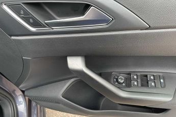 Volkswagen Polo 1.0 TSI 110 R-Line 5dr DSG