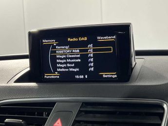 Audi Q3 Black Edition 1.4 TFSI cylinder on demand  150 PS S tronic