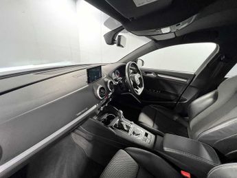 Audi A3 Saloon Black Edition 1.5 TFSI  150 PS S tronic