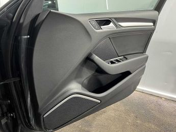 Audi A3 Saloon Black Edition 1.5 TFSI  150 PS S tronic