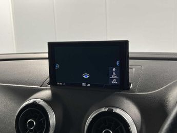 Audi A3 Saloon Black Edition 1.5 TFSI  150 PS S tronic