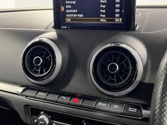 Audi A3 Saloon Black Edition 1.5 TFSI  150 PS S tronic