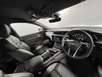 Audi e-tron S line 50 quattro 230,00 kW