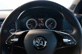 SKODA Karoq 1.5 TSI Sport Line 5dr DSG