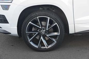 SKODA Karoq 1.5 TSI Sport Line 5dr DSG