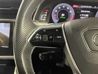 Audi A6 Avant Black Edition 45 TFSI quattro 265 PS S tronic