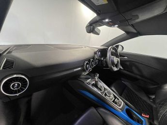 Audi TTS Roadster Black Edition TFSI  306 PS S tronic