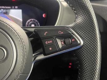 Audi TTS Roadster Black Edition TFSI  306 PS S tronic