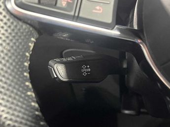 Audi TTS Roadster Black Edition TFSI  306 PS S tronic