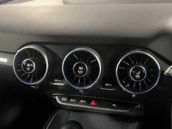 Audi TTS Roadster Black Edition TFSI  306 PS S tronic