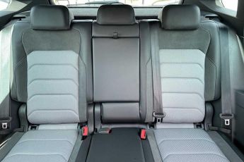 Volkswagen Tiguan 2.0 TSi 180 4Motion R-Line 5dr DSG