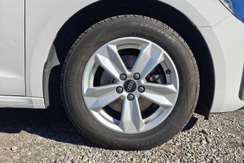 Audi A1 Sportback Technik 30 TFSI  110 PS S tronic