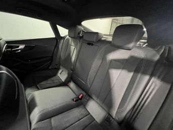 Audi A5 Sportback Black Edition 35 TFSI  150 PS S tronic